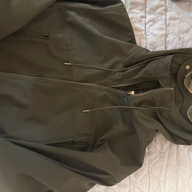 Cp컴퍼니 쉘 고글 자켓 54사이즈