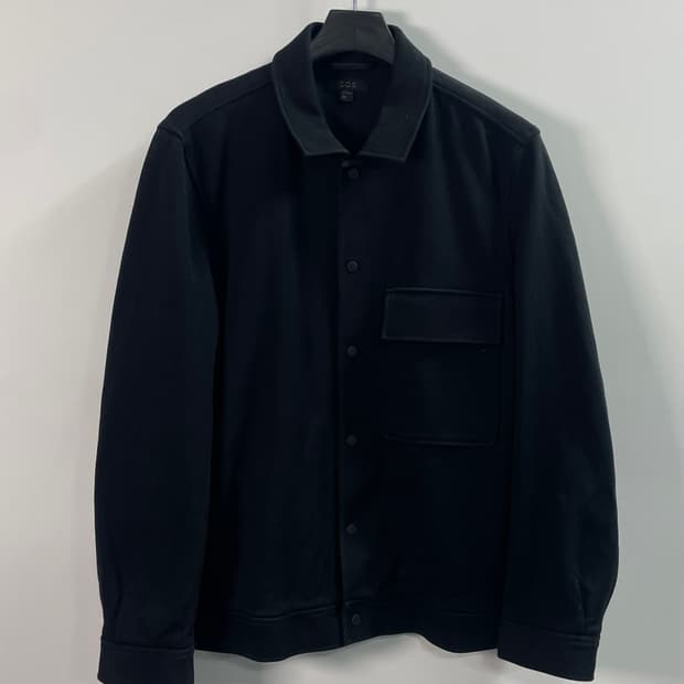 COS 코스 블랙 트윌 셔츠 자켓 (on.410)