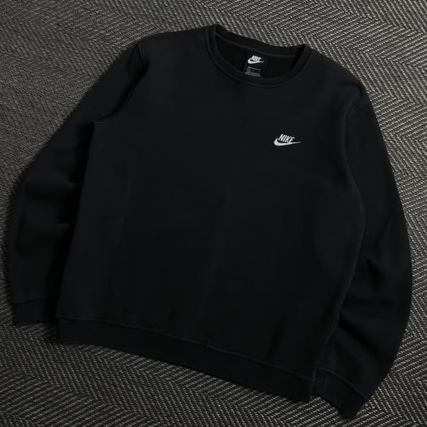 나이키 스우시 크루넥 스웻 맨투맨 블랙y 4424