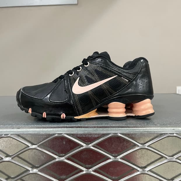 나이키 샥스 에이전트 블랙 핑크220