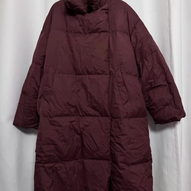The Triangle 버건디 롱패딩