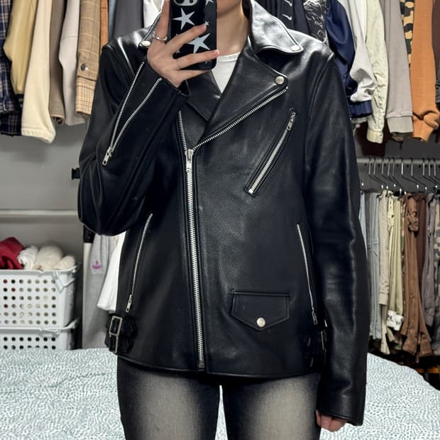 비바스튜디오 클래식 라이더 가죽 자켓