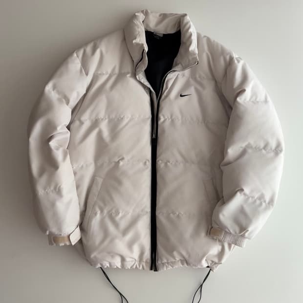 나이키 화이트 뉴챔프 패딩 XXL