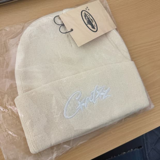 코르테이즈 비니 아이보리 색상