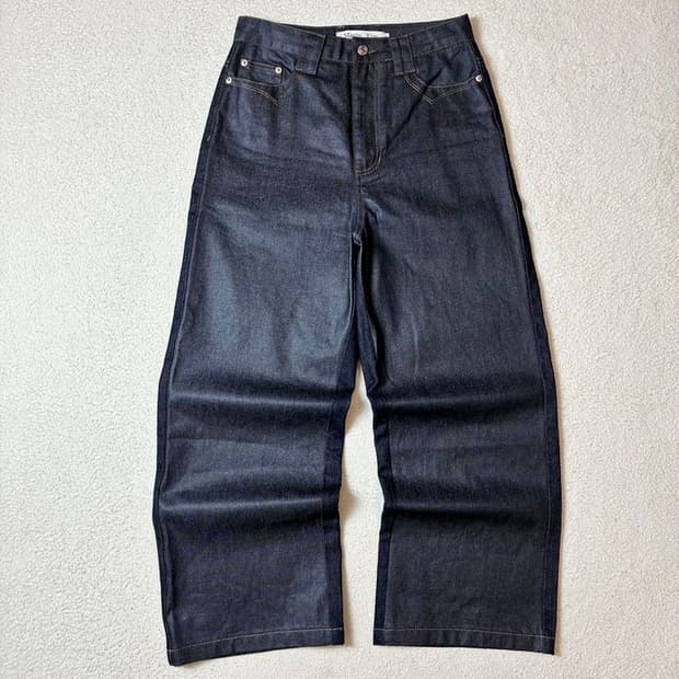 마뗑킴 23FW 포켓 스티치 코팅 데님 팬츠 PN7032