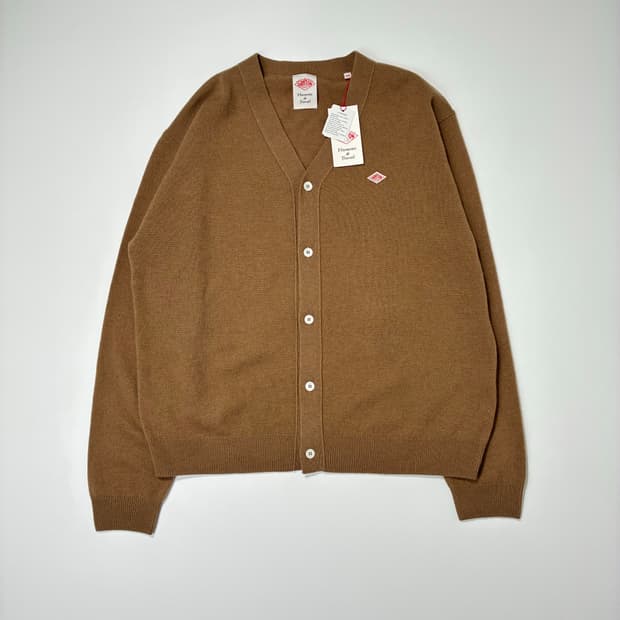 DANTON 단톤 램스울 브이넥 가디건 CAFE컬러 38사이즈
