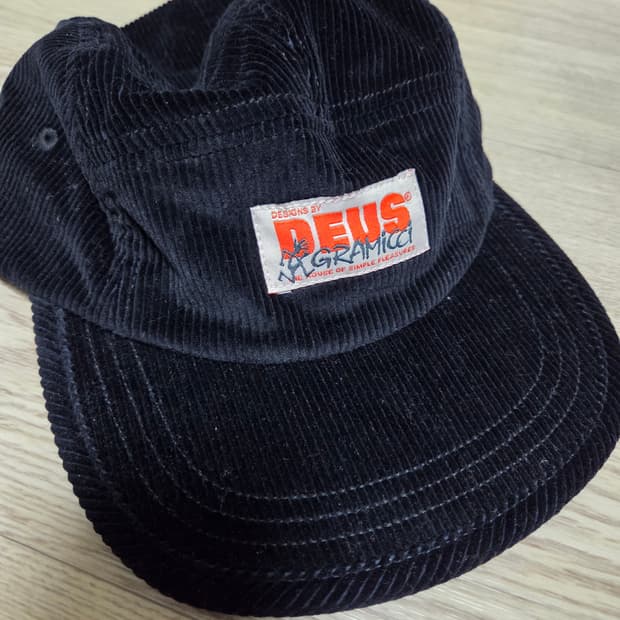 데우스 X 그라미치 코듀로이 캡프캡
