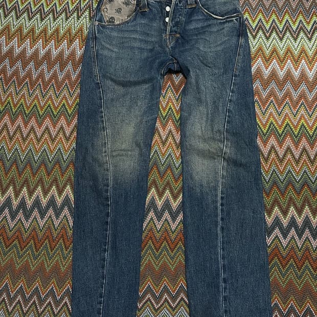 리바이스 엔지니어드 진 스컬