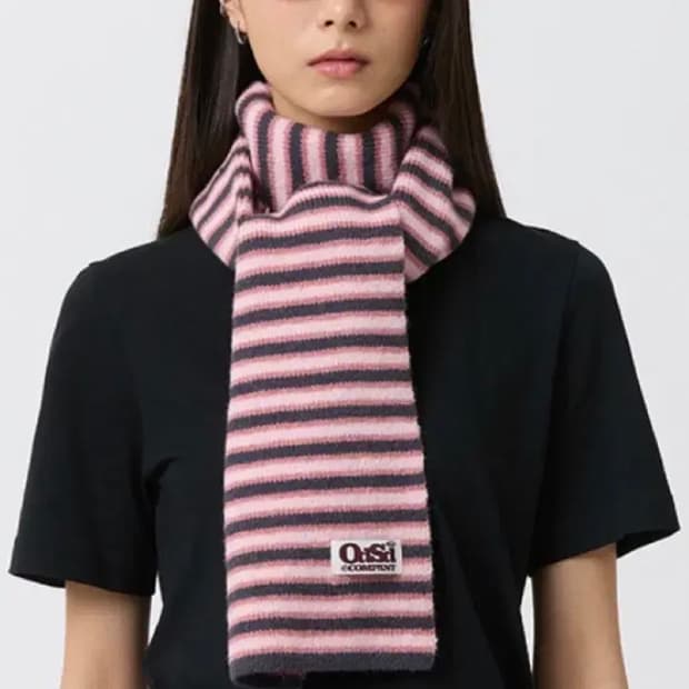 오드스튜디오 핑크 스트라이프 머플러