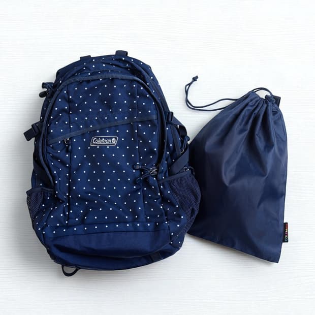 [Coleman] 도트 패턴 백팩 (Navy × White Dot)