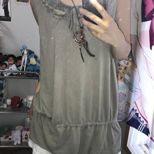 재패니즈 모리 프릴 민소매 탑