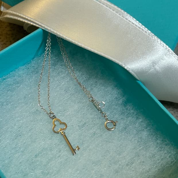 티파니앤코 클로버 키 목걸이