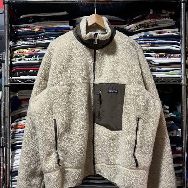 파타고니아 클래식 레트로-X 플리스 자켓 내추럴