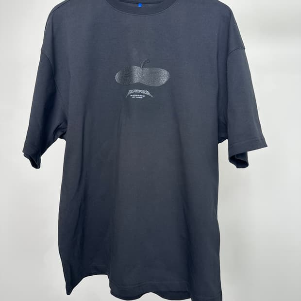 아더에러 프레스 애플 티셔츠 프로덕트 XL 