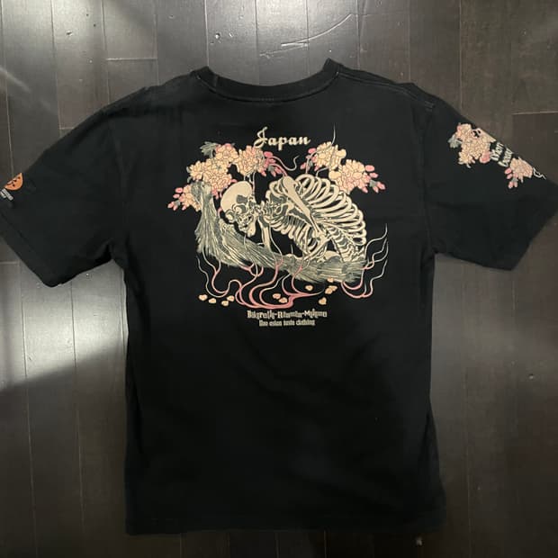 skull sakura tee