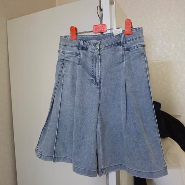 칼라거펠트 데님 큐롯 반바지