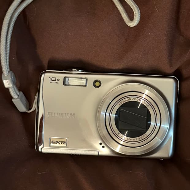 민트급 후지필름 파인픽스 f70exr 빈티지 디카