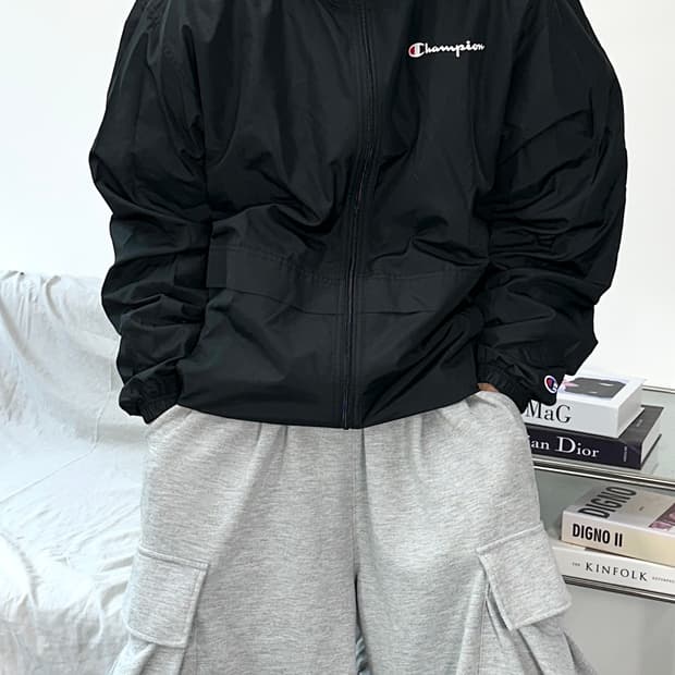 챔피온 블랙 어센틱 바람막이 L