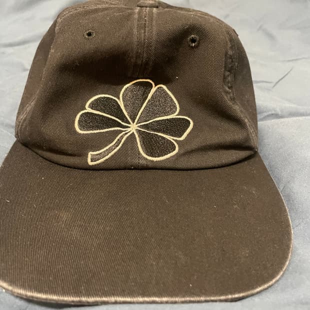 Guvo 클로버 모자
