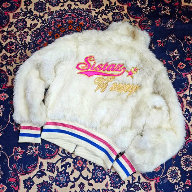 마자플라바(MAJAH FLAVAH) Y2k 빽로고 스타디움 숏 자켓