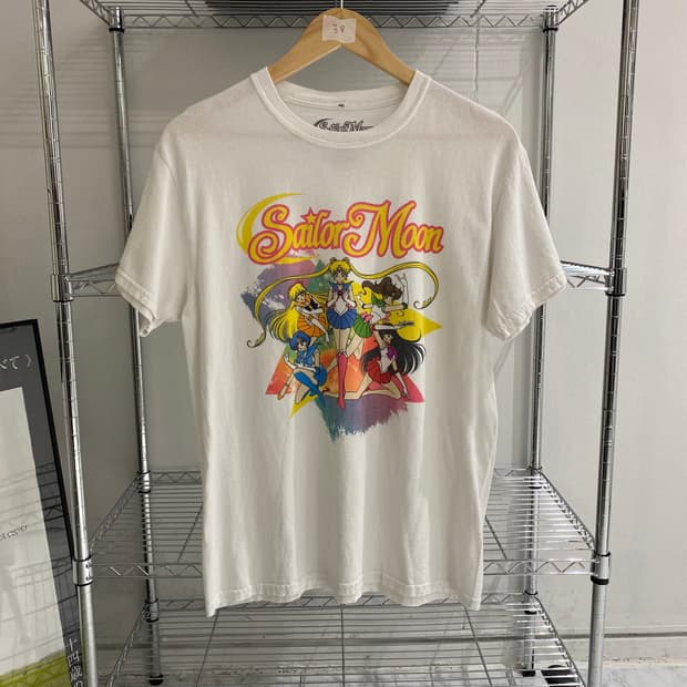 세일러문 오피셜 애니메이션 티셔츠 애니티