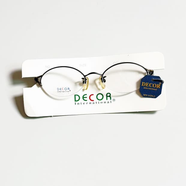 DECOR 오벌 반무테 메탈 프레임 빈티지 안경