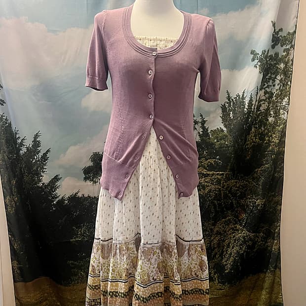 Slim fit round lavender cardigan, fine f