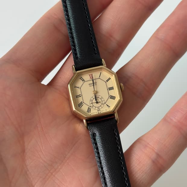 1980s Small Seconds Octagon Ladies Quart