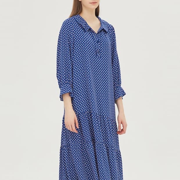 베네통 폴리 하트 패턴 카라 롱원피스