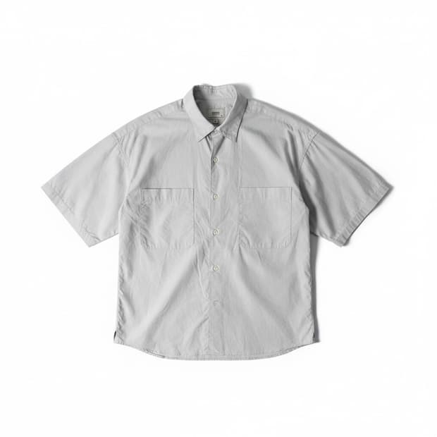 어나더 오피스 포켓 반팔 셔츠 그레이 1