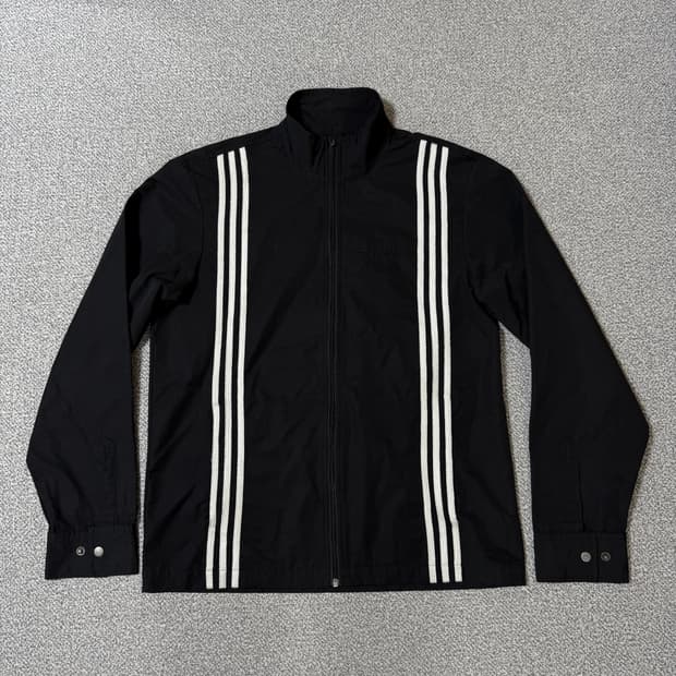 아디다스 바람막이 M