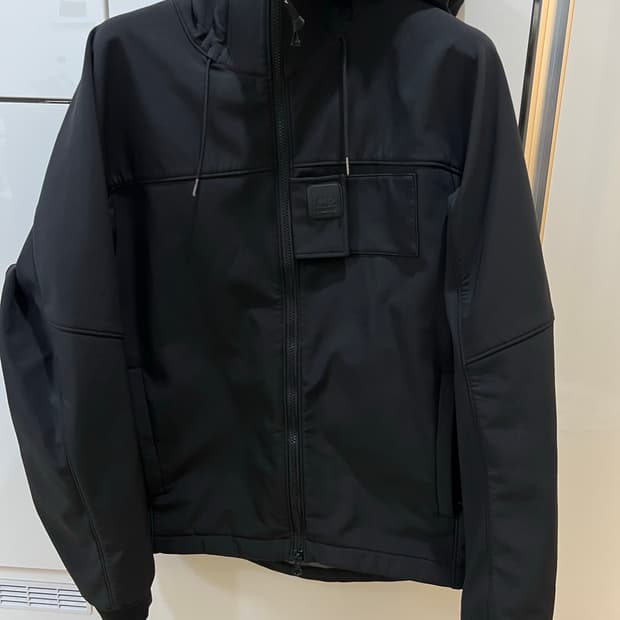 24fw cp컴퍼니 소프트쉘자켓 L (새상품급,한정판)