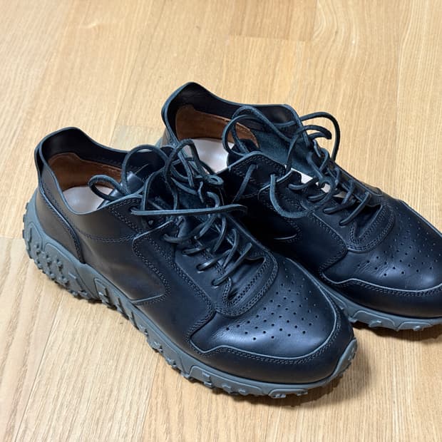 부테로 빈치x 블랙 41사이즈(운동화 270) 3회 착용 판매