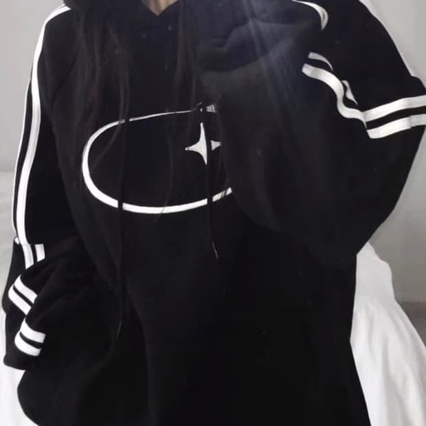 크로스드레슬리 후드티