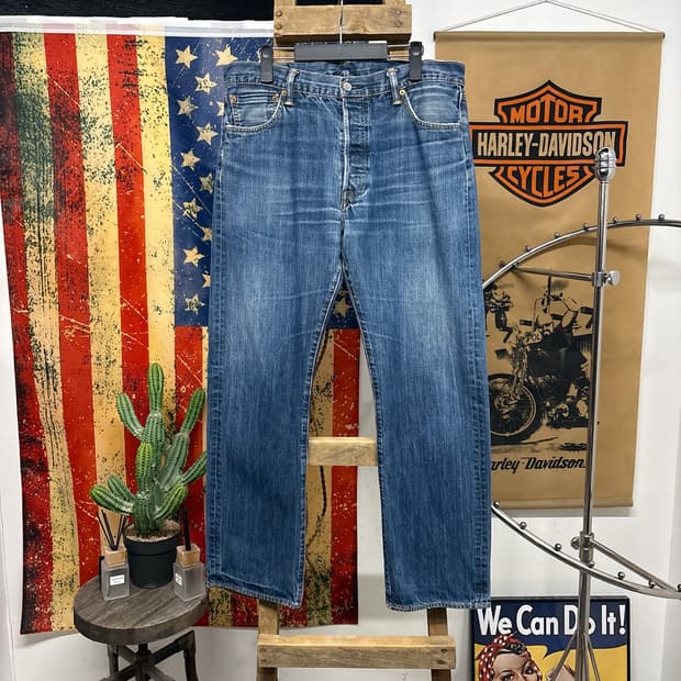 리바이스 501 오리지널 스트레이트 빈티지 페이딩 데님팬츠 N904