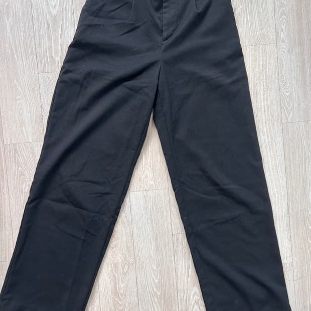 H&M 하이웨스트 와이드 슬랙스 | 블랙 (EUR 34)