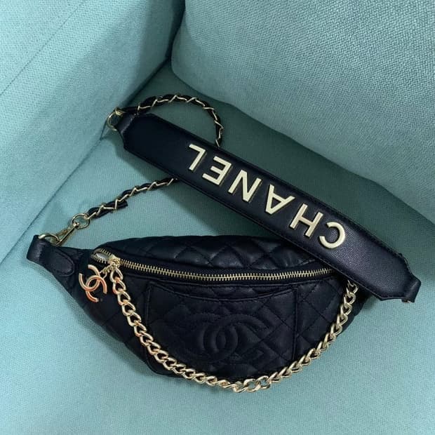 샤넬 뷰티 슬링백 힙색