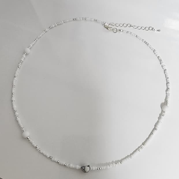 남자 화이트 비즈 원석 목걸이