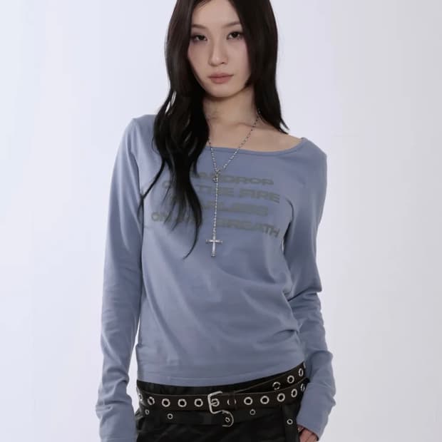 새상품) 러닝하이 레터링 슬림 롱슬리브