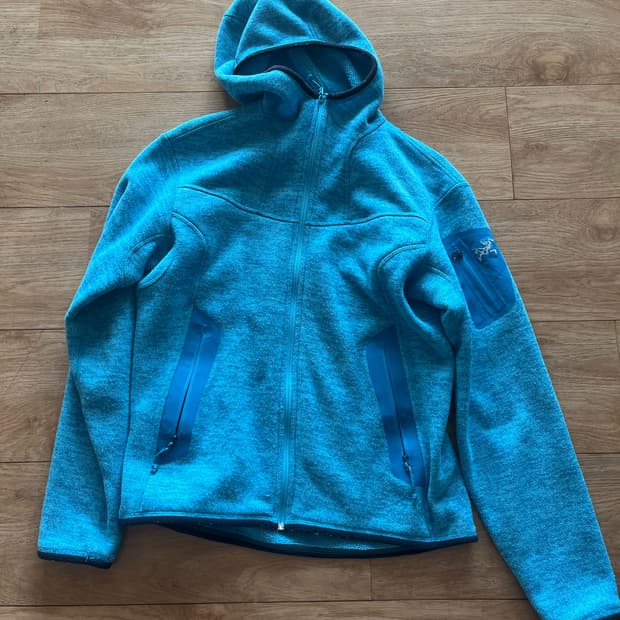 아크테릭스 집업