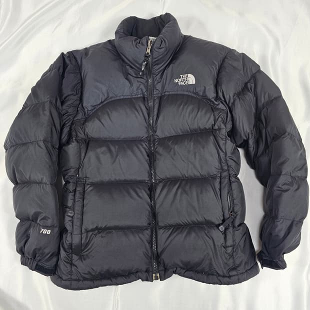 노스페이스켄달제너패딩