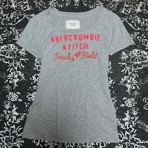 Abercrombie 핑크 레터링 그레이 반팔 M
