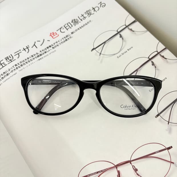 캘빈클라인 뿔테 빈티지안경