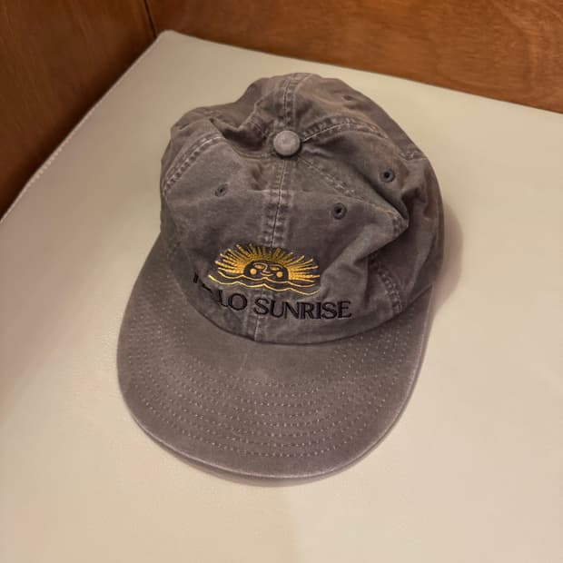 헬로선라이즈 모자