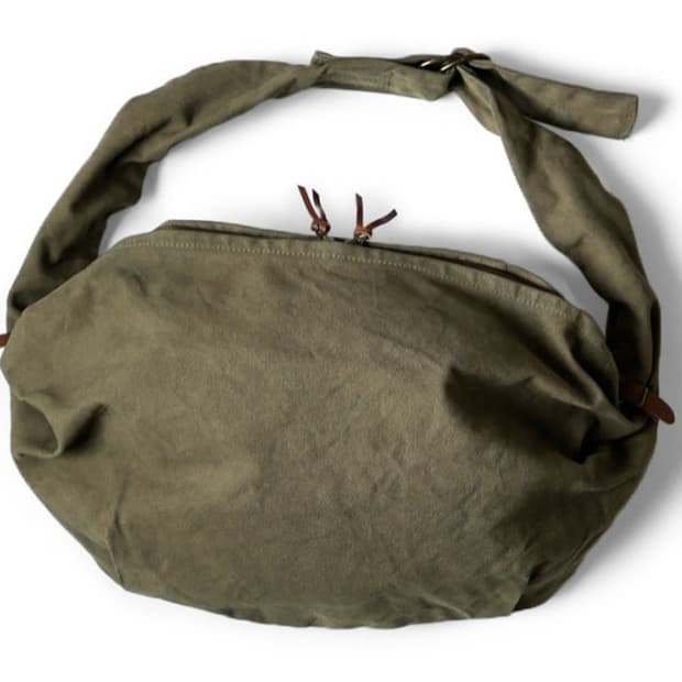 캐피탈 호보백 호버백 카키