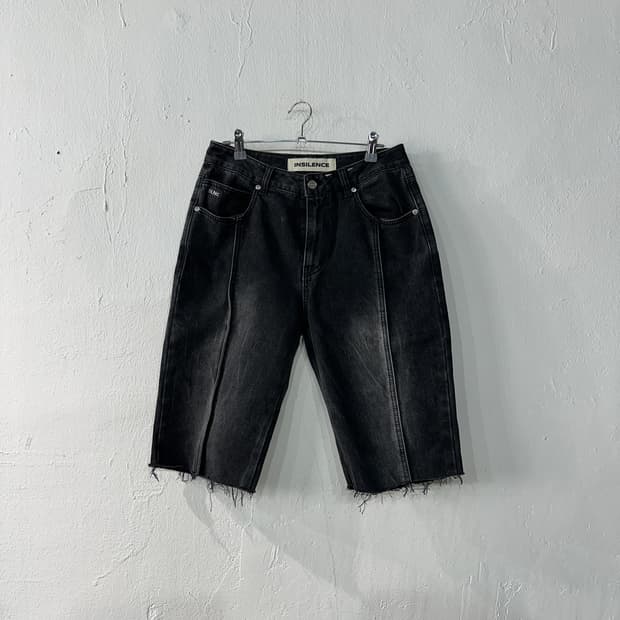 인사일런스 데님 흑청반바지 M