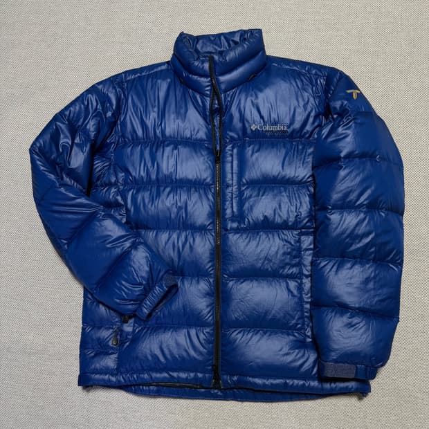 컬럼비아 티타늄 구스다운 경량패딩