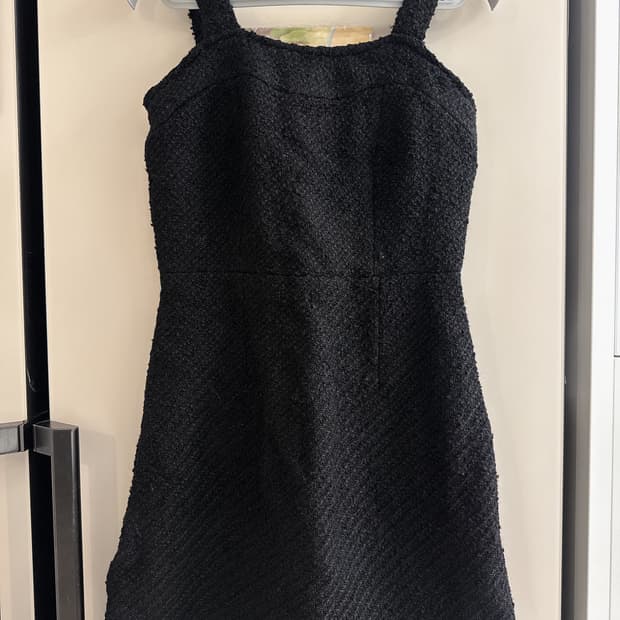 [새상품] T.O.T.T. 블랙 트위드 미니 원피스