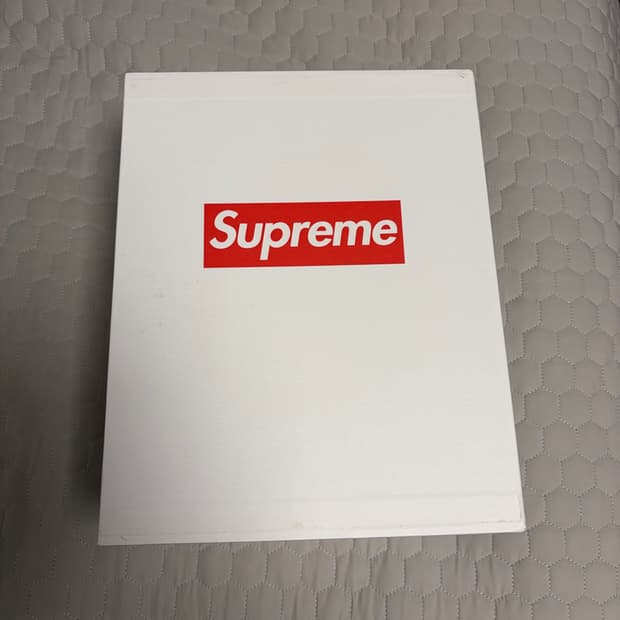 슈프림 30주년 아카이브 북