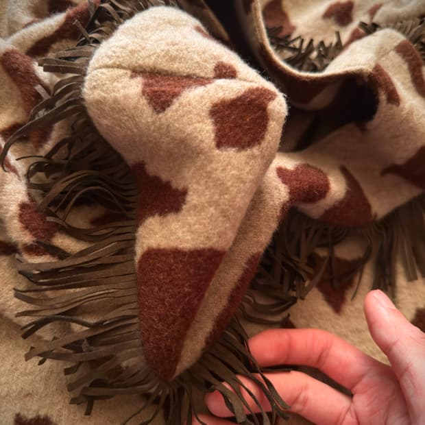 Vicky cow print western fringe long slee